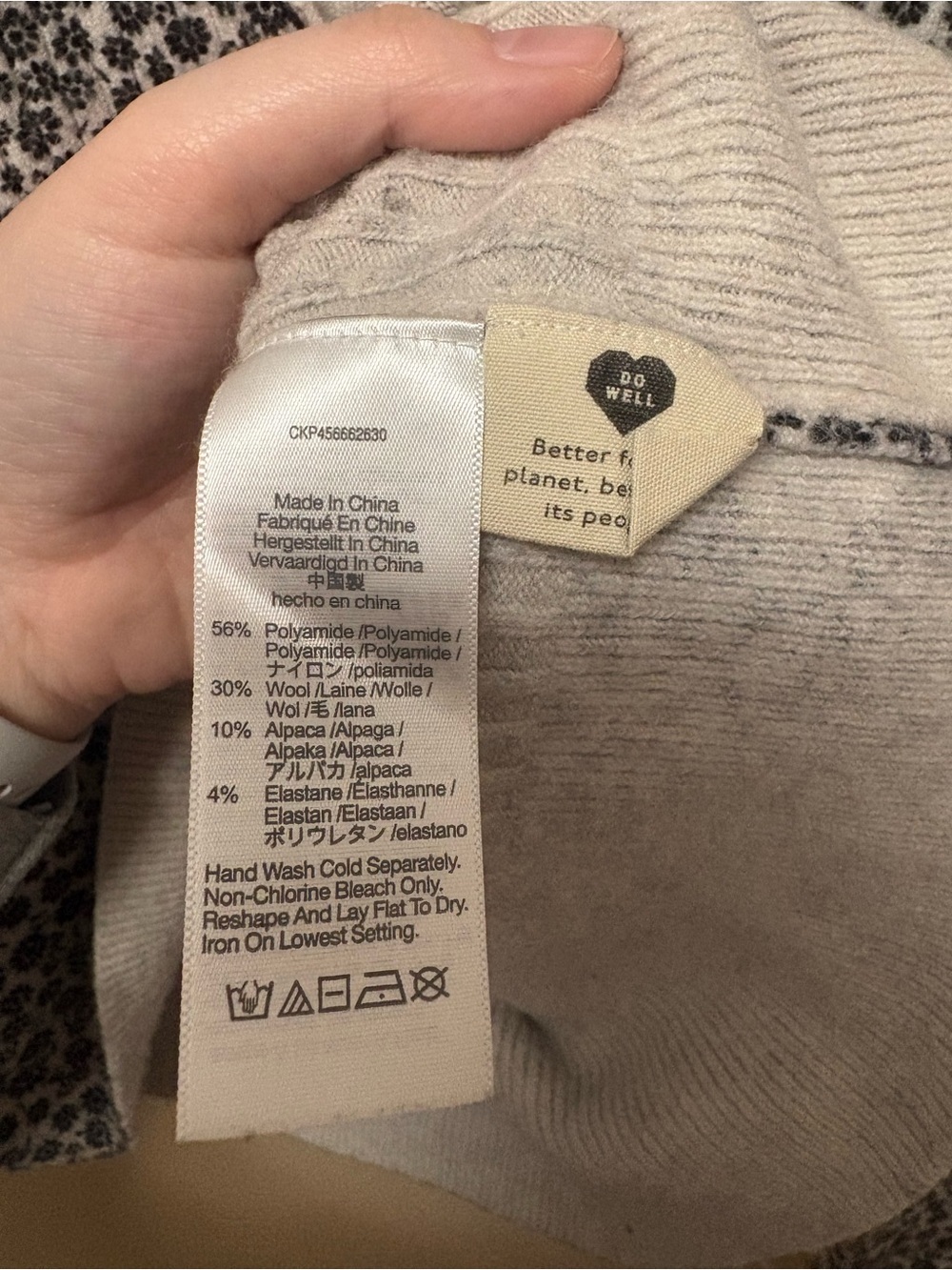 Madewell Vintage Ditsy Cameron Ribbed Cardigan Sweater in Coziest Yarn Medium - Picture 12 of 12